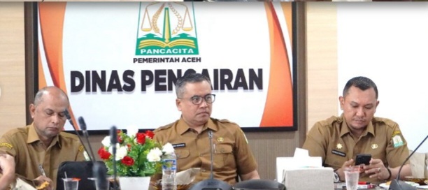 Rapat penting ini dipimpin langsung oleh Plt. Kepala Dinas Pengairan Aceh, Erwin Ferdinansyah, S.T., M.T., dan diikuti oleh seluruh jajaran struktural dinas pada hari Senin, (12/01/2026), di Banda Aceh.