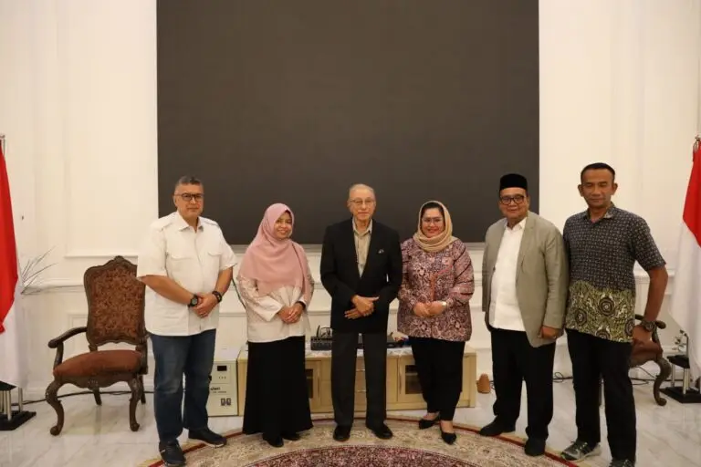 Wali Nanggroe menerima kunjungan dari jajaran Badan Penyelenggara Jaminan Sosial (BPJS) Kesehatan pada hari Selasa,(03/02/2026), di Meuligoe Wali Nanggroe.