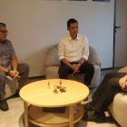 Sekda Aceh, M. Nasir, S.IP, MPA di dampingi kepala Inspektorat, Karo adpem & Karo Adpim melakukan silaturrahmi & diskusi dengan Deputi Bidang Koordinasi Pemerataan Pemabngunan Wilayah Agraria & Tata ruang KemenkoInfra, Nazib Faizal, di Ruang kerja Deputi, Jakarta, Jum'at, (6/2/2026).
