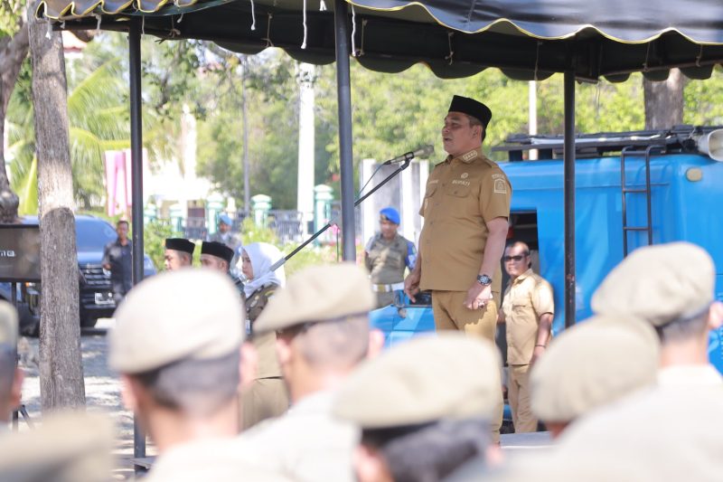 Bupati Aceh Besar H Muharram Idris jadi Pembina Apel Bersama di kompleks Kantor Satpol PP dan WH Kabupaten Aceh Besar, Selasa (10/2/2026).
FOTO/ PROKOPIM PEMKAB ACEH BESAR