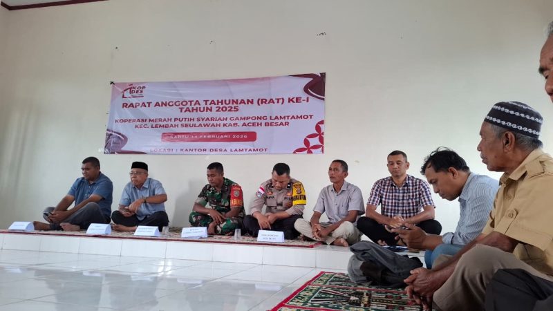 Suasana Berlangsung Rapat Anggota (RAT) Koperasi Merah Putih Syariah Gampong Lamtamot, Lembah Seulawah, Aceh Besar, di Aula Kantor Keuchik Gamoong Lamtamot, Sabtu, (14/02/2026).