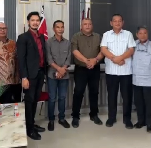 Komisi I Dewan Perwakilan Rakyat Aceh (DPRA) melakukan kunjungan kerja (kunker) ke Kantor Dewan Perwakilan Rakyat Kabupaten (DPRK) Aceh Timur. di sambut oleh ketua dprk aceh timur 
Musaitir, SE Pada Jumat, (6/2/2026),