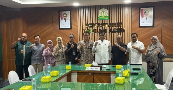 Kepala BPKA, Reza Saputra, dan Tim Badan Pemeriksa Keuangan (BPK) RI Perwakilan Aceh yang dipimpin oleh Asisten Administrasi Umum Sekretaris Daerah Aceh dan dikoordinasi Kasubdit Wilayah I BPK RI Perwakilan Aceh, Bapak Frenadi Irianto,
acara di ruang rapat Sekretaris Daerah Aceh pada Jumat, (13/02/2026).
